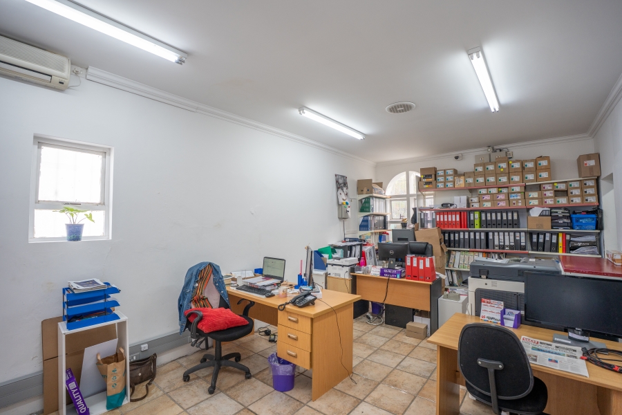Commercial Property for Sale in Vincent Eastern Cape